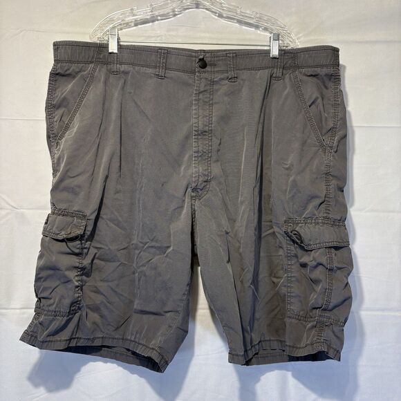Wrangler Gray Relaxed Fit Cargo Shorts Casual Work Shorts 10in Inseam Men’s 44 - Picture 1 of 5